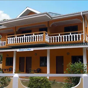 Georgina's Bed & Breakfast Beau Vallon (Mahe)